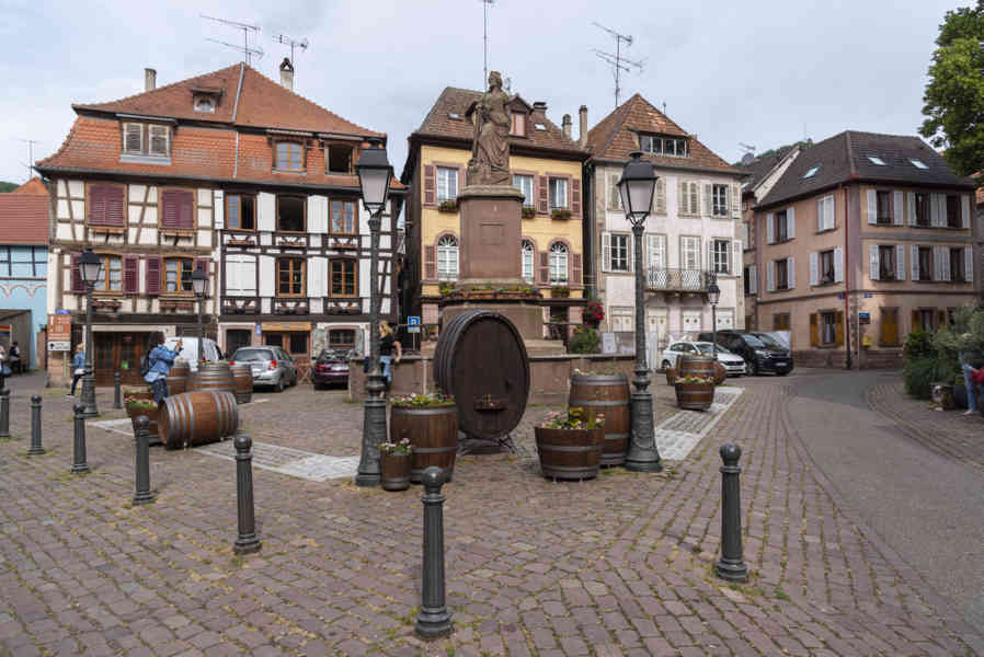 Francia - Alsacia 290 - Ribeauvillé.jpg